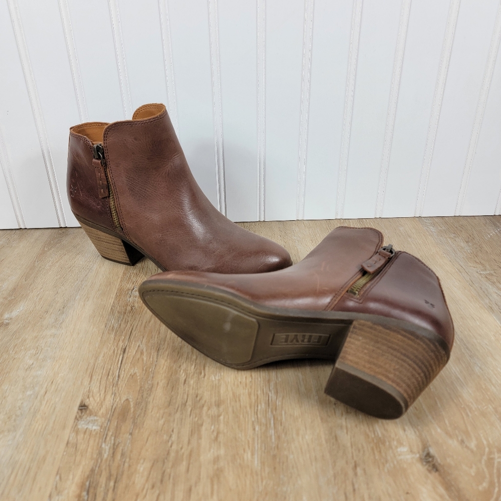 Frye Judith Brown Leather Double Zip Ankle Boots - Picture 8 of 10